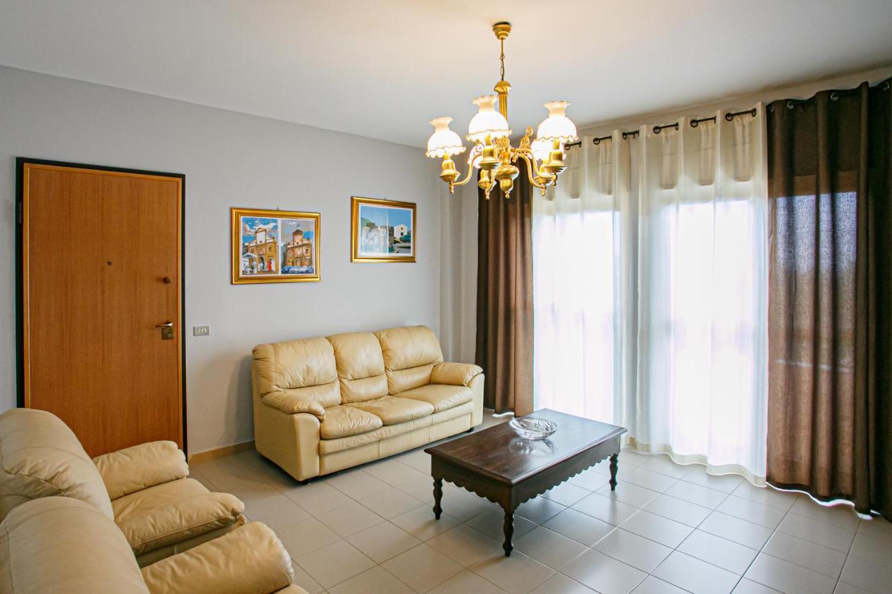 Ginevra Apartment Чефалу Екстер'єр фото